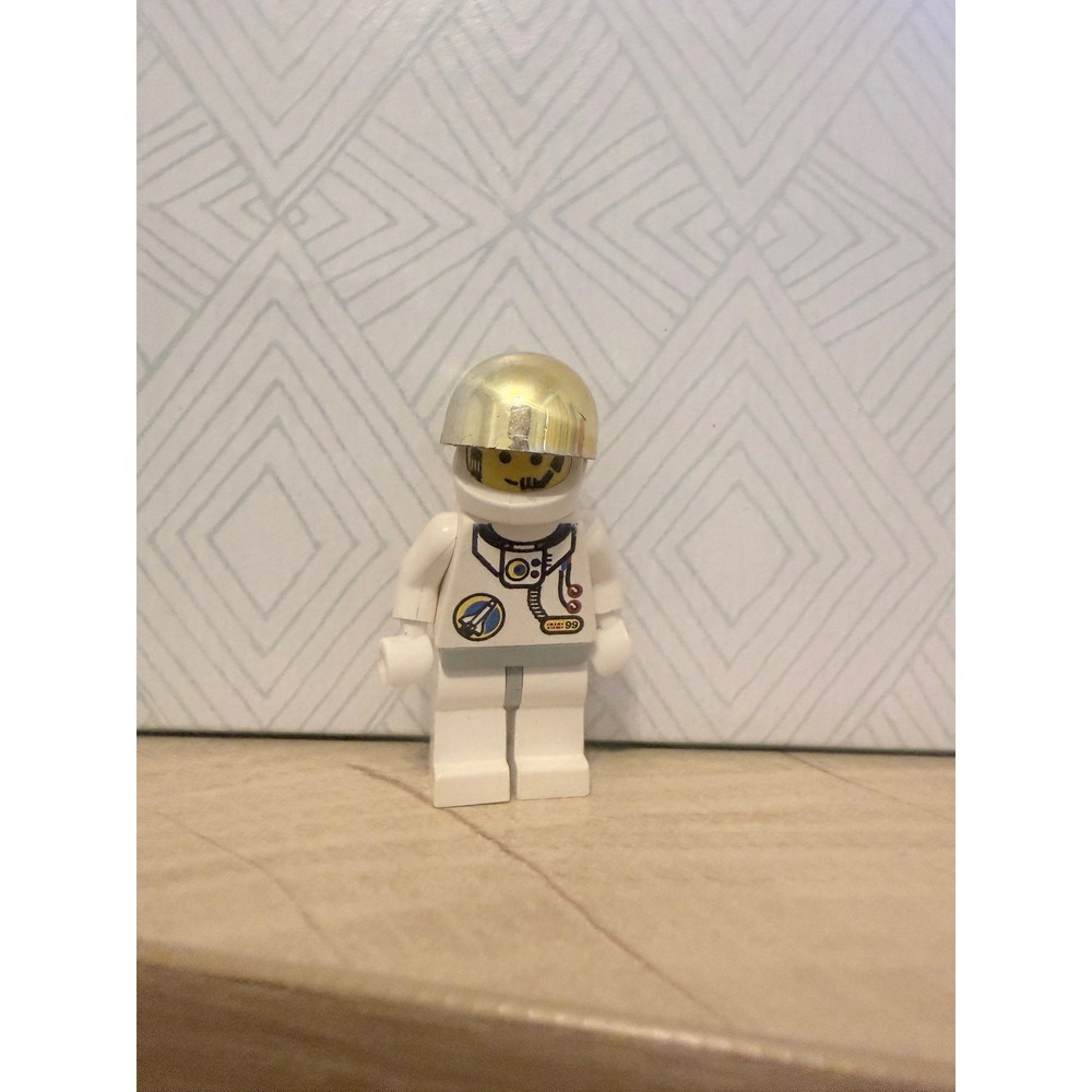 LEGO First League Mission Mars 2003 Astronaut Minifigure White Space Suit Gold